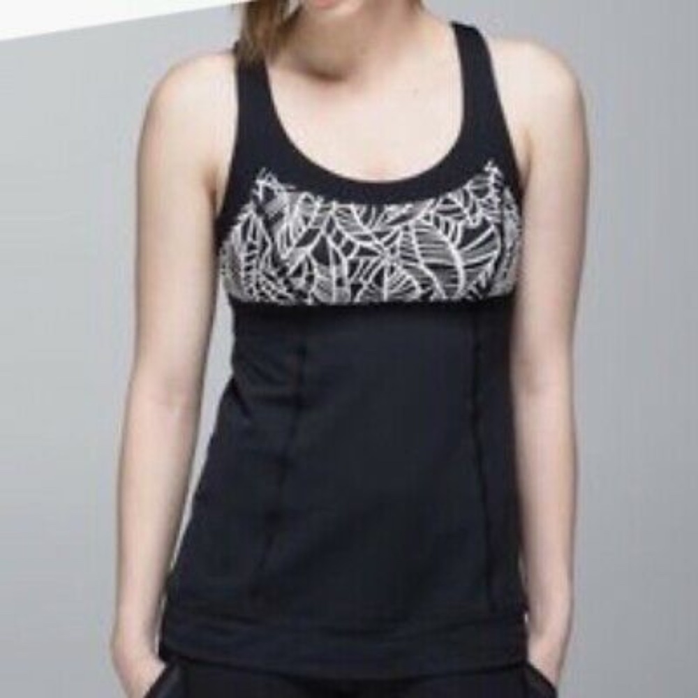 Women Lululemon Elevate Tank tank top, size 4